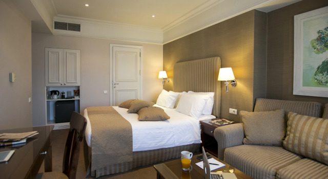 Hera Hotel