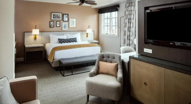 Трёхместный номер Superior La Valencia Hotel