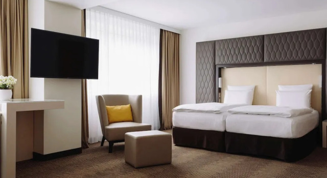 Suite junior doble Pullman Berlin Schweizerhof