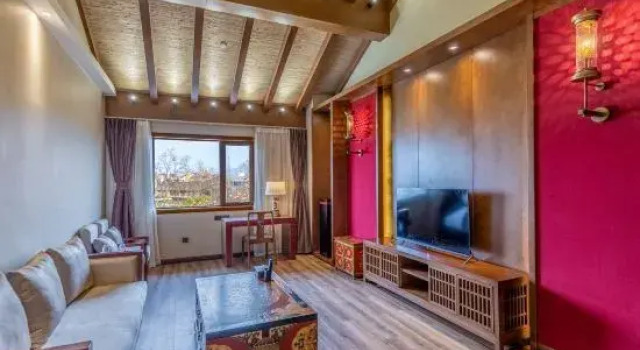 Семейный люкс Premier SL Potala Hotel