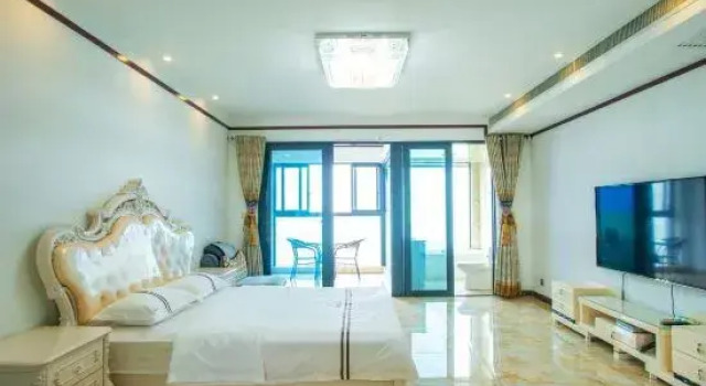 Люкс Deluxe с 3 комнатами Beihai Beibu Gulf No.1 Golden Coast Vacation Homestay