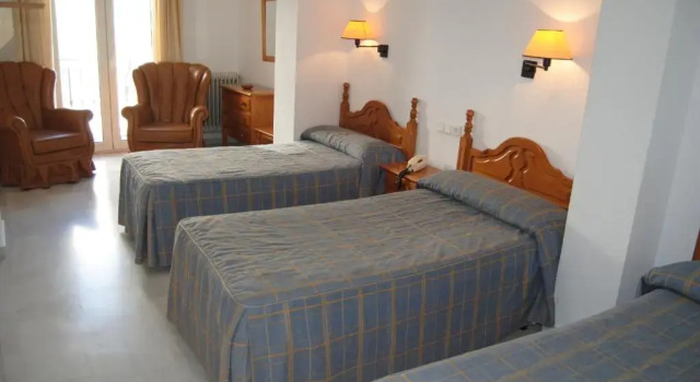 Трёхместный номер Standard Hotel Mirasol