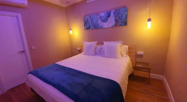 CH Apartamento Plaza del Angel - Semisótano, Boek Appartement Madrid Community of Madrid, in de buurt van Edificio Grassy