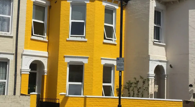 Inviting 6-bed House in London, Забронировать Отель Отели Лондона с парковкой, рядом с Галерея Gagliardi, Парковка