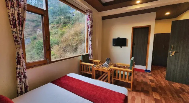 Номер Deluxe Hotel Royal Cedar Simla