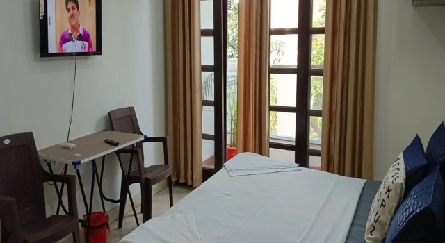 Singh Deluxe Inn, Забронировать Гостевой дом Гургаон 