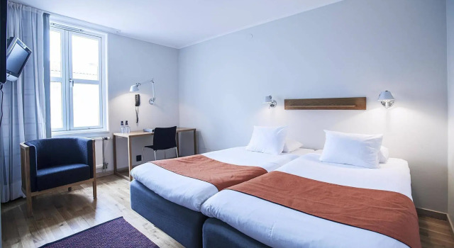 Gullmarsstrand Hotell & Konferens, Book Hotel Lysekil 