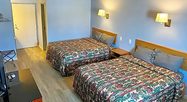 Четырёхместный номер Standard Countryside Inn Motel Albert Lea