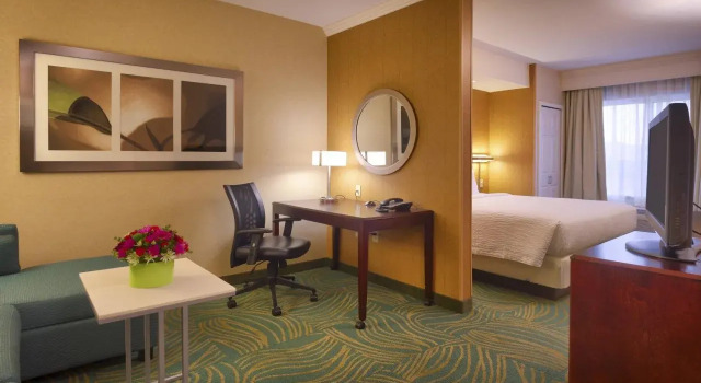 SpringHill Suites by Marriott Salt Lake City Downtown, Забронировать Отель Отели Солт-Лейк-Сити с парковкой, рядом с Комплекс Темпл-сквер, Парковка