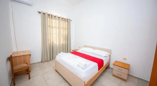 Семейные апартаменты Hotel Villa Qendra