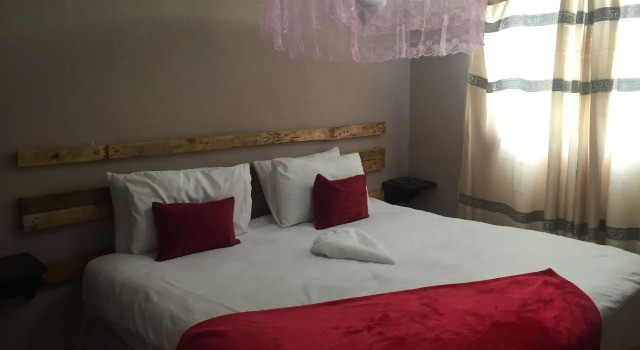Chiloto Guest House