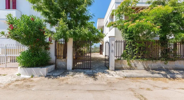 2042 Villa Rossella Blu