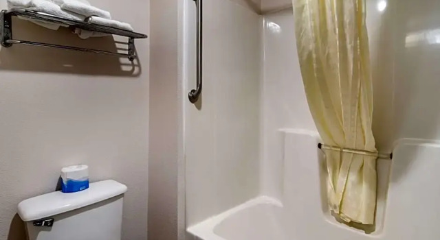 Номер Standard SureStay Plus by Best Western Tarboro-Kingsboro