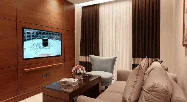 Полулюкс Weekend Hotel Sari