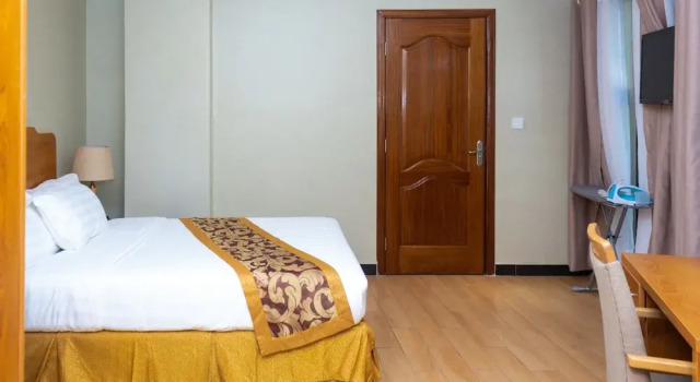 Номер Standard с видом на город Tropical Plaza Apartments