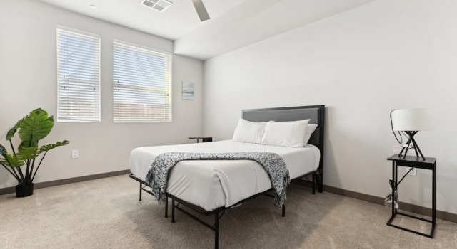 Апартаменты Standard CozySuites at Downtown Phoenix