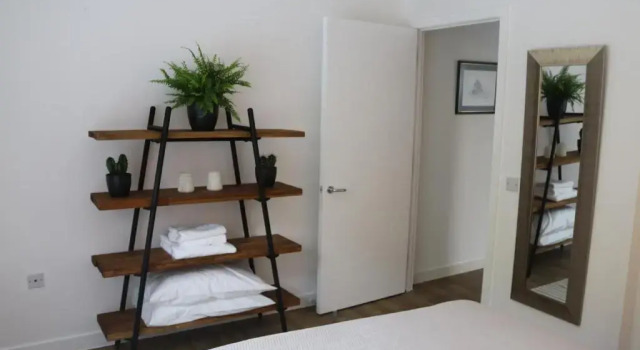City Apartment, Забронировать Апартаменты/квартира Винчестер Хэмпшир, рядом с Royal Hampshire County Hospital