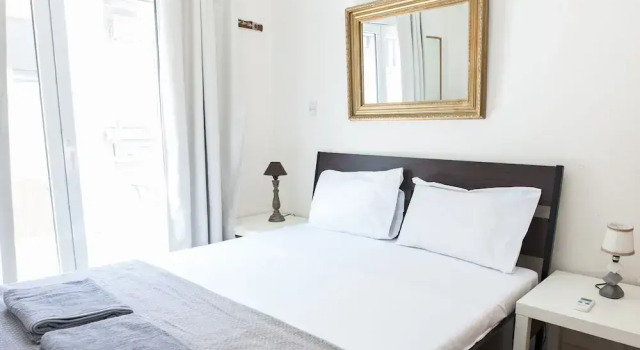 Ampelokipi Metro Roomy Delightful Oasis