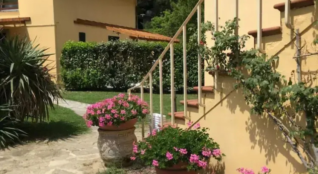 Agriturismo Podere Bucine Basso, Buchen Sie Hotel Lari Toskana