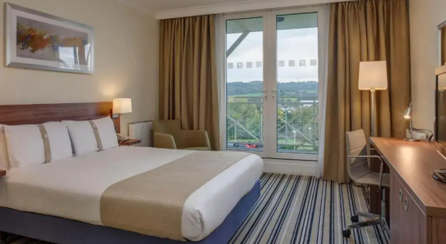 Двухместный номер Standard с балконом Holiday Inn Brighouse by IHG