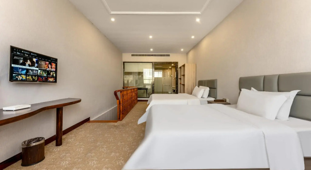 Qiaodu Hotel (Jiangmen Light Rail Station), Rezerwuj Hotel Hotele w Jiangmen z parkingiem, Parking
