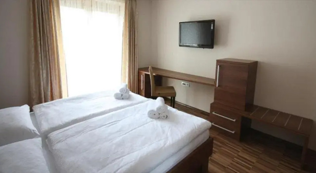 Семейный люкс Villa Aina Boutique Hotel