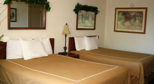Двухместный номер Standard Passion Play Road Inn - Formerly Statue Road Inn
