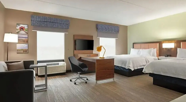 Двухместный люкс Hampton Inn & Suites Frederick/Fort Detrick