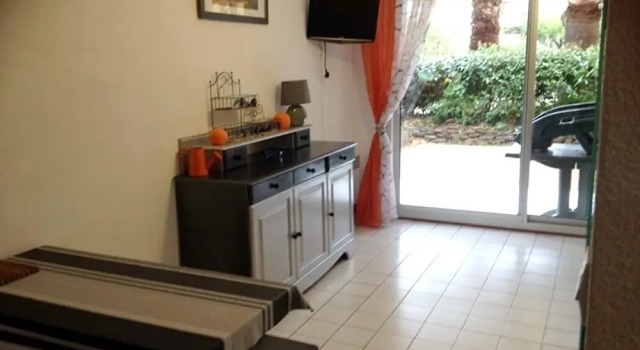 Apartment With one Bedroom in Le Lavandou, With Pool Access and Enclosed Garden - 700 m From the Beach, Забронировать Апартаменты/квартира Апартаменты Ле-Лаванду, Апартаменты/квартира