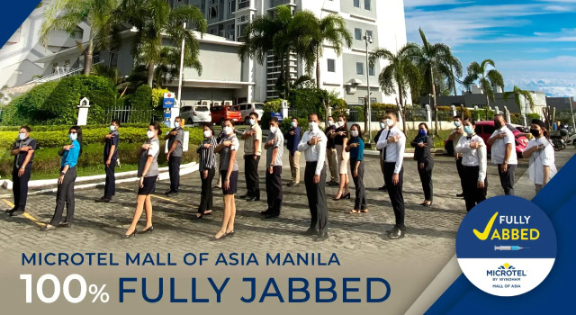 Двухместный номер Microtel by Wyndham Mall of Asia