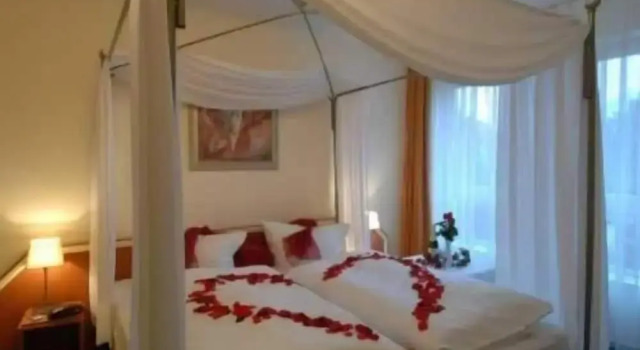 Grothenn's Gästehaus, Rezerwuj Hotel Hotele 3-gwiazdkowe w Brema, 3*