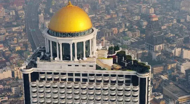 Tower Club & State Tower At Lebua