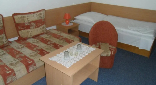 Hotel Sport, Забронировать Отель Штети Усти-над-Лабем