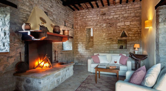 Castello Valenzino, Varaa Hotelli Umbertide Umbria