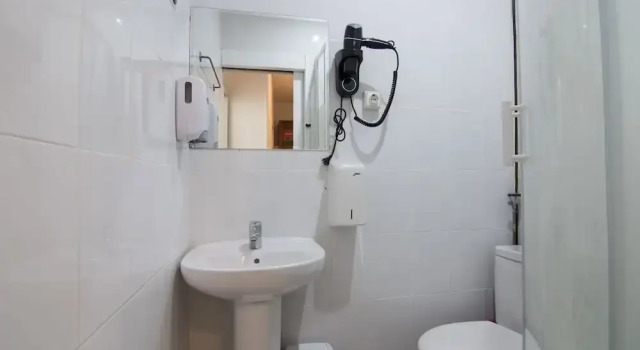Кровать в общем номере (женский номер) Way Hostel Madrid