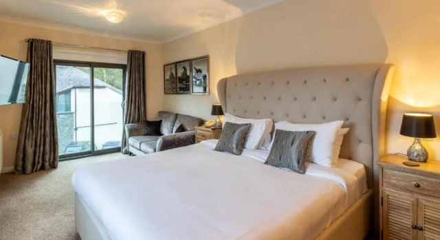 Шестиместный номер Sleep Lakes Hotel & Spa