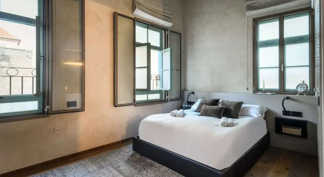 The Pearl of Jaffa Lux Apt by Sea N Rent, Забронировать Апартаменты/квартира Отели Тель-Авива с парковкой, рядом с Пляж Альма, Парковка