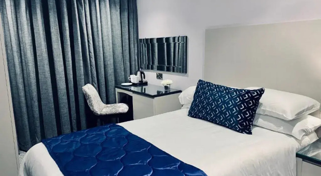 Одноместный номер Superior Dean Park Hotel