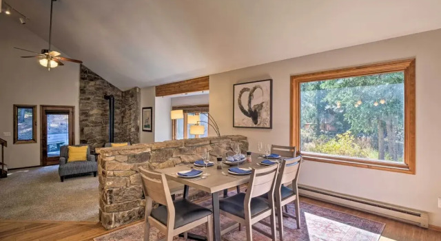 6 Mi to Breck Resort: Family Cabin w/ Game Room, Rezerwuj Dom wakacyjny Hotele w Vail Ski z parkingiem, Parking