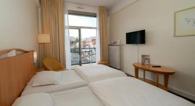 Двухместный номер Deluxe с балконом Grand Hôtel Filippo Strasbourg Nord