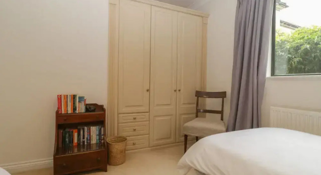 1A Erneston Crescent, Забронировать Дом для отпуска Коршам 