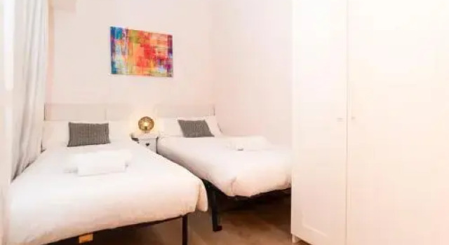 Apartment Bright Sagrada Familia, Забронировать Апартаменты/квартира Эшампле Барселона, рядом с Santa Caterina Market