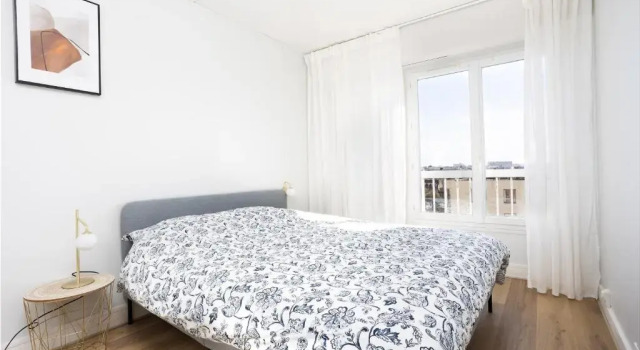 Апартаменты Renovated apartment metro, parking included, near Porte Versaille