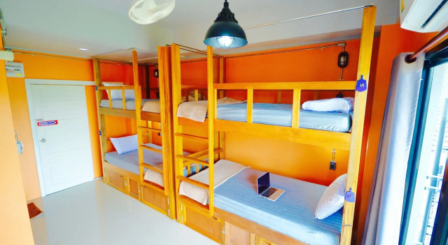 NOMAD Hostel Krabi, Забронировать Хостел Хостелы Краби-таун, рядом с Храм Каев Кораварам, Хостел