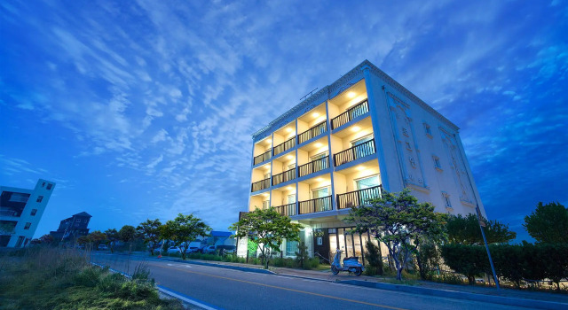 Goseong Login Pension, Prenota Hotel Toseong Gangwon-Do