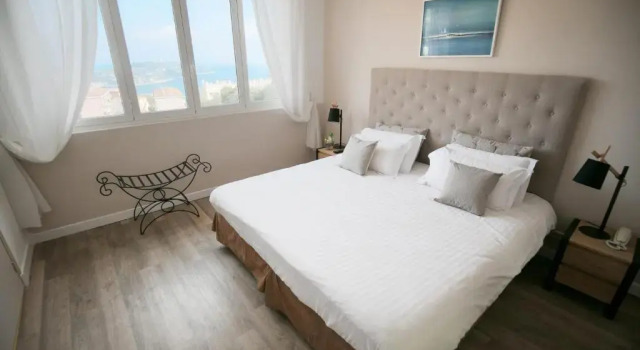 Трёхместный номер Hôtel La Fiancée du Pirate