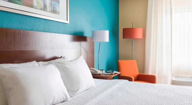 Студия Fairfield Inn & Suites Mansfield Ontario