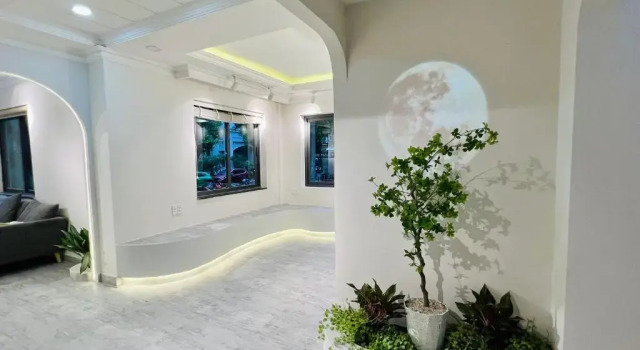 Двухместный номер Standard с балконом The Royal Hotel & Apartment - Phu My Hung