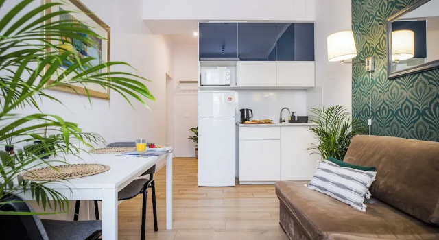 Студия Standard UnitApartments Studio Warszawa Zachodnia - blisko komunikacji lotnisko Chopina Blue City MGR