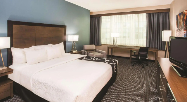 Двухместный номер Standard La Quinta Inn & Suites by Wyndham Chicago Downtown